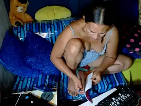 Snapshot of xxloveheart chatting on 09.10.25 xxloveheart online show from 09.10.25