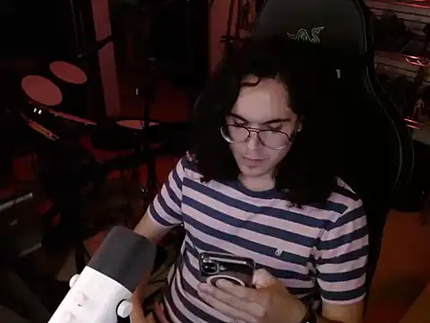 Snapshot of dorrey21 chatting on 09.10.25 dorrey21 online show from 09.10.25