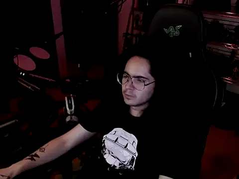 Snapshot of dorrey21 chatting on 09.15.25 dorrey21 online show from 09.15.25