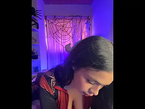 emma fiore4  online show from 10.07.25