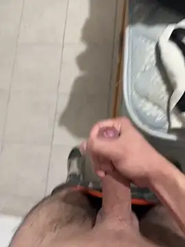 Snapshot of Mac26xdJ chatting on 10.26.25 Mac26xdJ online show from 10.26.25