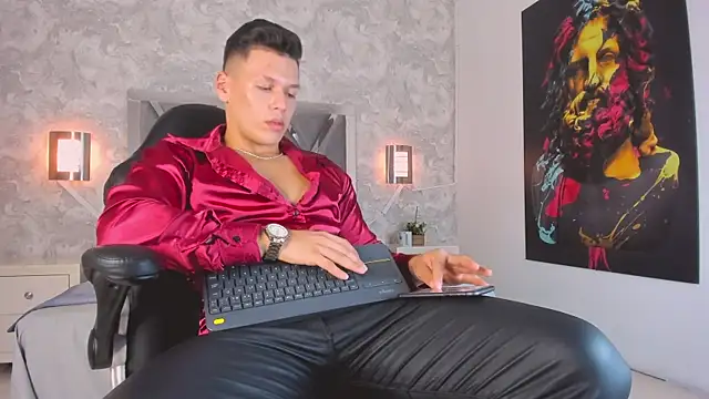 Snapshot of niklas_braun chatting on 09.25.25 niklas braun online show from 09.25.25