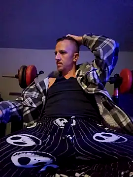Sinister Savage online show from 10.18.25