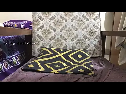 Snapshot of DhakaBabe chatting on 10.18.25 DhakaBabe online show from 10.18.25