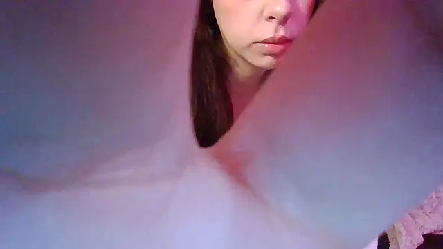 Snapshot of arianababyxo chatting on 10.17.25 arianababyxo online show from 10.17.25