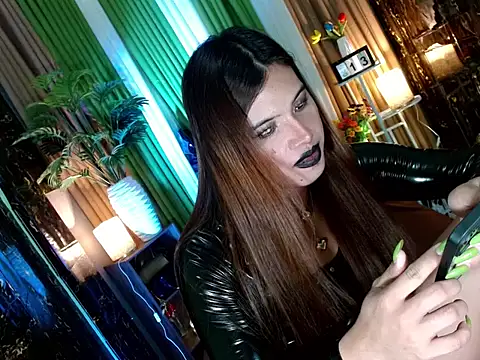 Snapshot of kendallxsubhunter chatting on 10.13.25 kendallxsubhunter online show from 10.13.25