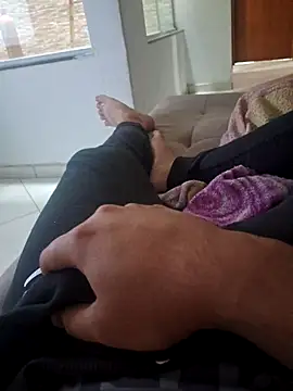 Snapshot of Junior22pauzudo chatting on 10.28.25 Junior22pauzudo online show from 10.28.25