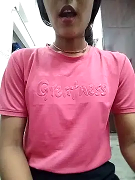 Snapshot of Naina_04 chatting on 09.25.25 Naina 04 online show from 09.25.25