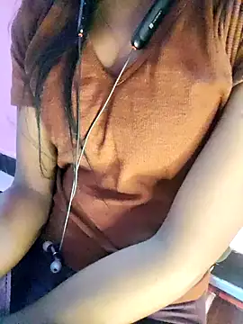 Snapshot of dream_Naughty_girl chatting on 09.30.25 dream Naughty girl online show from 09.30.25