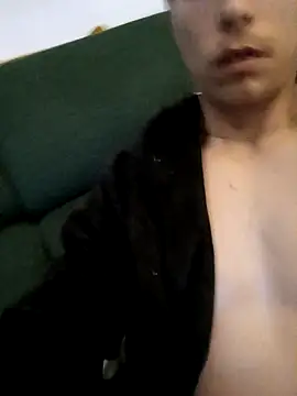 Snapshot of cameron334 chatting on 09.23.25 cameron334 online show from 09.23.25