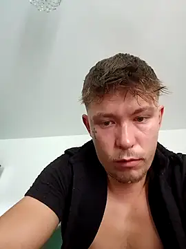 Snapshot of cameron334 chatting on 09.27.25 cameron334 online show from 09.27.25