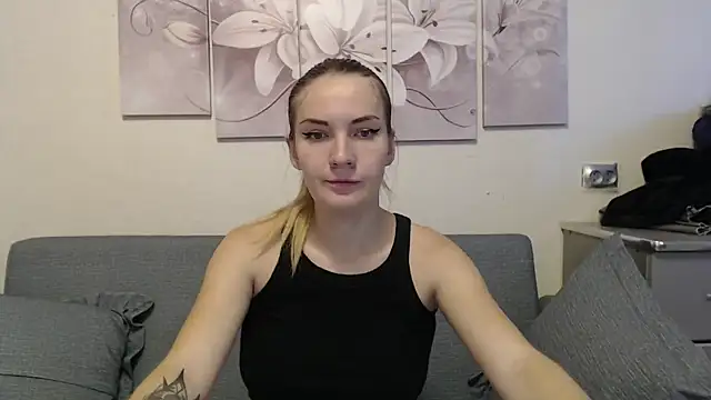 Snapshot of ProstoMaria chatting on 10.07.25 ProstoMaria online show from 10.07.25