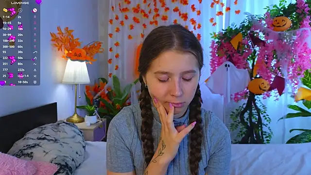 CatherineRichards online show from 10.20.25