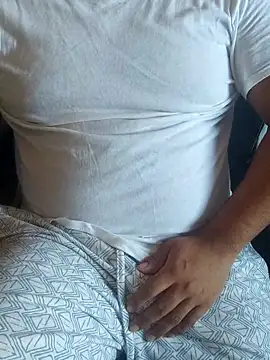 Snapshot of Hotknight chatting on 09.24.25 Hotknight online show from 09.24.25