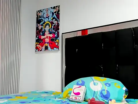 Snapshot of xamila_muaa chatting on 10.26.25 xamila muaa online show from 10.26.25