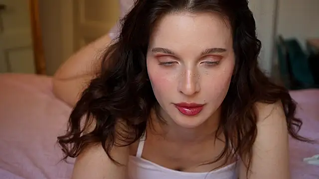 Snapshot of ellaa91 chatting on 11.15.25 ellaa91 online show from 11.15.25