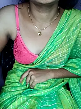 Snapshot of Nidhi_lovely chatting on 09.08.25 Nidhi lovely online show from 09.08.25