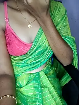 Snapshot of Nidhi_lovely chatting on 09.11.25 Nidhi lovely online show from 09.11.25