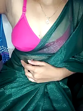 Snapshot of Nidhi_lovely chatting on 10.12.25 Nidhi lovely online show from 10.12.25