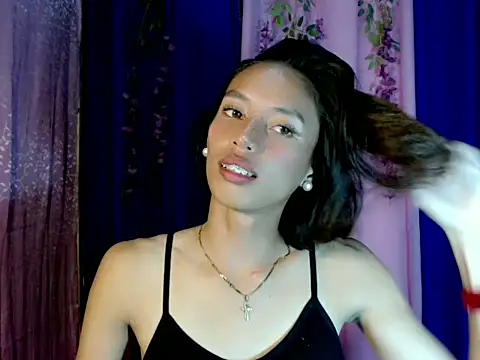 Snapshot of cyd_twink chatting on 11.03.25 cyd twink online show from 11.03.25