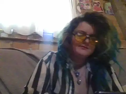 Snapshot of Wen_Vexxx chatting on 11.16.25 Wen Vexxx online show from 11.16.25