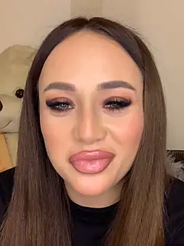 Snapshot of hannacandii chatting on 11.11.25 hannacandii online show from 11.11.25