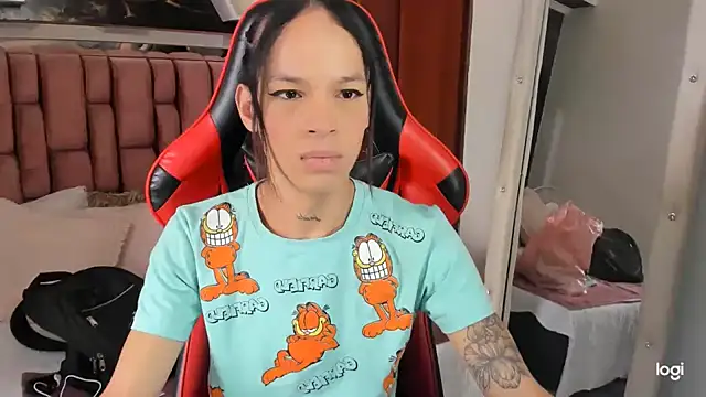 Snapshot of sara_slut21 chatting on 01.20.25 sara slut21 online show from 01.20.25