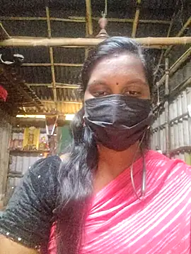 Snapshot of Tamildivya18 chatting on 10.17.25 Tamildivya18 online show from 10.17.25