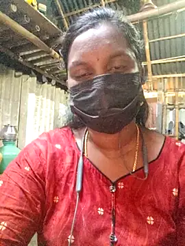 Snapshot of Tamildivya18 chatting on 11.01.25 Tamildivya18 online show from 11.01.25