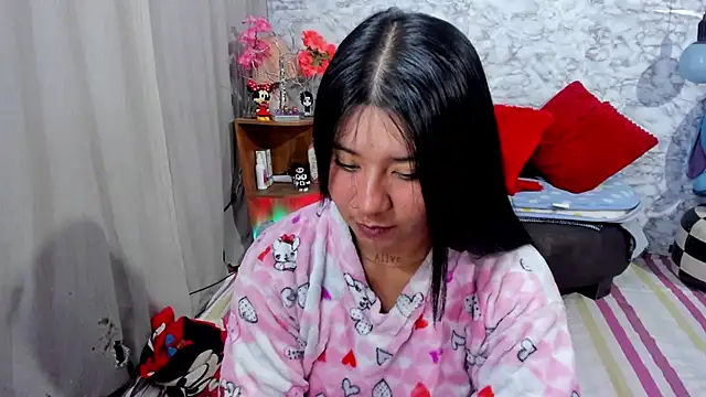 Snapshot of Shaden_11 chatting on 09.18.25 Shaden 11 online show from 09.18.25