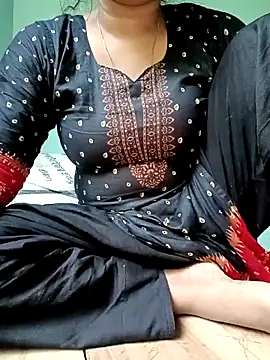 Snapshot of Rina-2 chatting on 09.17.25 Rina-2 online show from 09.17.25