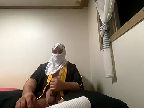 Snapshot of sheikhbandar06_09 chatting on 10.16.25 sheikhbandar06 09 online show from 10.16.25