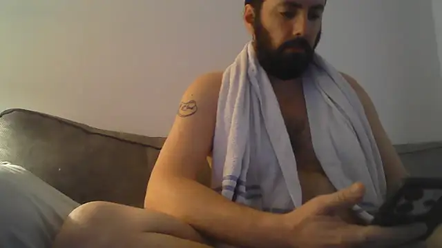 Snapshot of Big_Bi_Cub chatting on 09.09.25 Big Bi Cub online show from 09.09.25