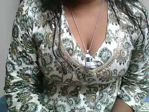 Snapshot of Kaluxx chatting on 11.09.25 Kaluxx online show from 11.09.25