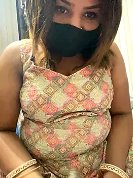 Snapshot of Saaay_StripQueen chatting on 09.15.25 Saaay StripQueen online show from 09.15.25