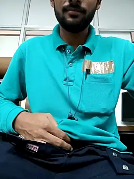 Snapshot of mayur_raaje chatting on 10.22.25 mayur raaje online show from 10.22.25