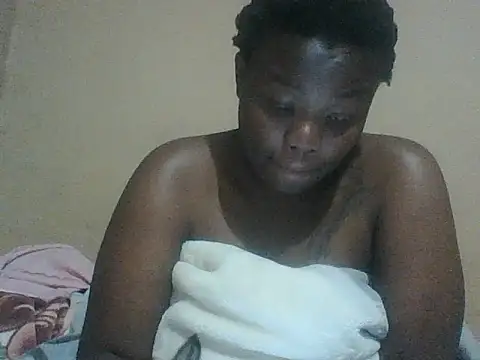 Snapshot of chocolateboobs92 chatting on 09.09.25 chocolateboobs92 online show from 09.09.25