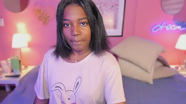 Snapshot of Annia_DH chatting on 10.01.25 Annia DH online show from 10.01.25