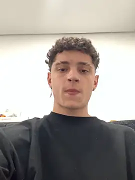 Snapshot of afos_ chatting on 10.28.25 afos  online show from 10.28.25