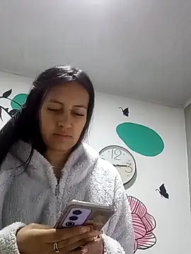 Snapshot of Nika_Hot chatting on 09.12.25 Nika Hot online show from 09.12.25