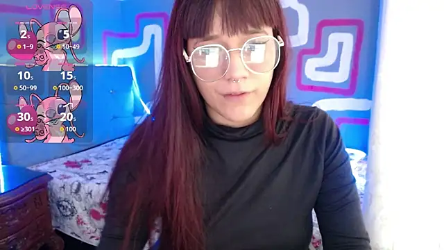 Snapshot of zara_erotik chatting on 10.18.25 zara erotik online show from 10.18.25