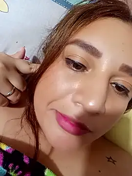 Snapshot of Arianna_Hot777 chatting on 10.28.25 Arianna Hot777 online show from 10.28.25