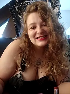 LilouCuriosity online show from 10.22.25