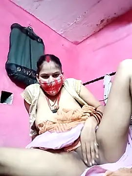 Snapshot of CUTE-786 chatting on 09.30.25 CUTE-786 online show from 09.30.25