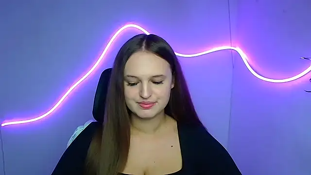 Aurora White online show from 09.29.25