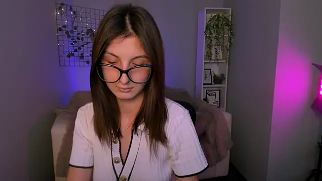 Snapshot of laisy_flay chatting on 09.11.25 laisy flay online show from 09.11.25