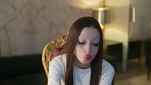 Snapshot of Naomi_054 chatting on 09.21.25 Naomi 054 online show from 09.21.25