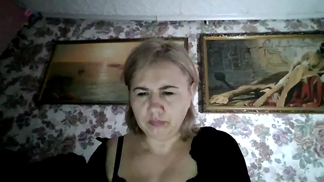 Snapshot of LustyyX chatting on 09.21.25 LustyyX online show from 09.21.25