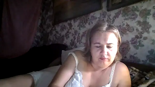 Snapshot of LustyyX chatting on 09.23.25 LustyyX online show from 09.23.25