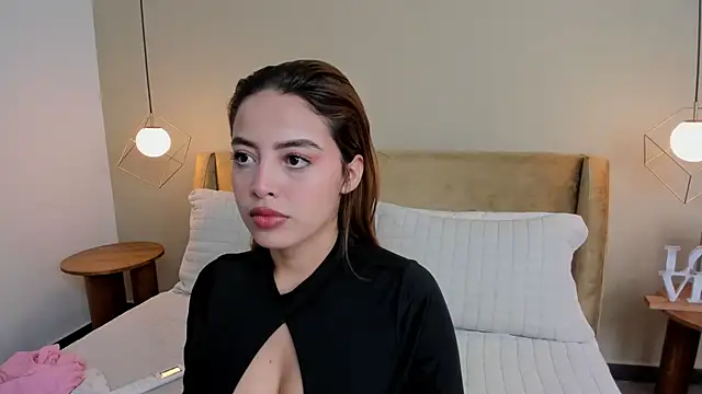 Snapshot of ArianaSilva_ chatting on 09.19.25 ArianaSilva  online show from 09.19.25